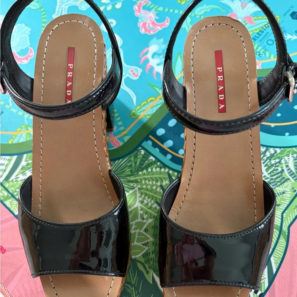 Prada Black and Tan Women's Sandals - Picture 2 of 6